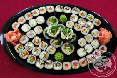 Готовый праздничный сет роллов, суши и закусок «Японский» на 15-20 персон, 4.7 кг