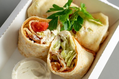 Блинчики «Цезарь» с курицей 2 шт.