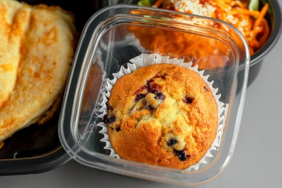 Бизнес-ланч большой с горячим блюдом в ланч-боксах НА ВЫБОР 445-660 г