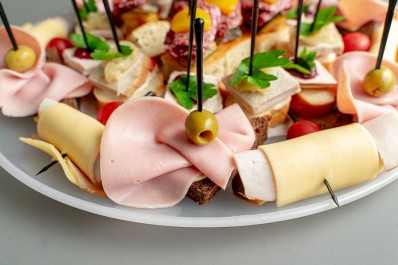Канапе с мясом «Парад» ассорти 15/30 шт.