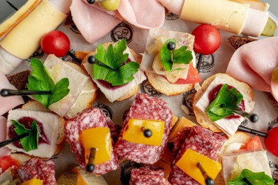Канапе с мясом «Парад» ассорти 15/30 шт.