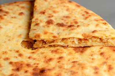 Осетинский пирог по-домашнему с капустой, 40 см