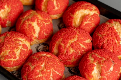 Пирожные Шу с клубникой «Аркашон» 12 шт.