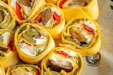 Рулетики «Овощной парад» 16 шт.