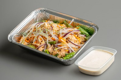 Салат с лососем и киноа 560/1120 г