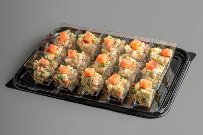 Салат в стаканчиках «Оливье» с сёмгой 8/15/28 шт.