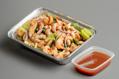 Салат Пад-Тай с креветками и курицей 560/1120 г
