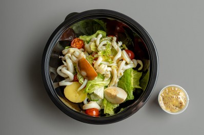 Салат с кальмаром 280 г