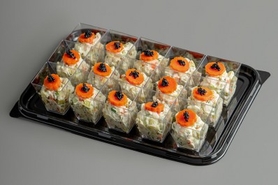 Салат в стаканчиках «Столичный» с кроликом 8/15/28 шт.