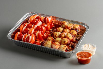 Мини-шашлычки из свинины «Митболлз» с овощами 1250/1350 г