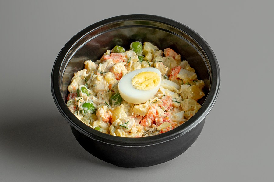 Салат «Оливье» с курицей